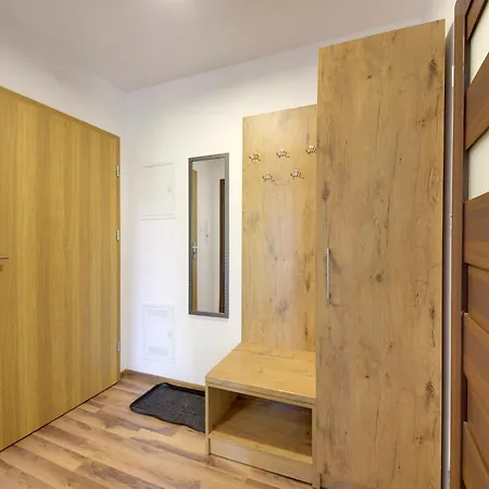 Lejlighed Rentplanet - Nadrzeczna