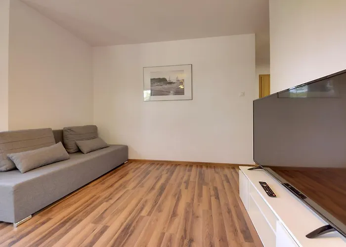 Rentplanet - Nadrzeczna Appartement