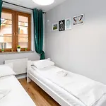 Rentplanet - Nadrzeczna شقة