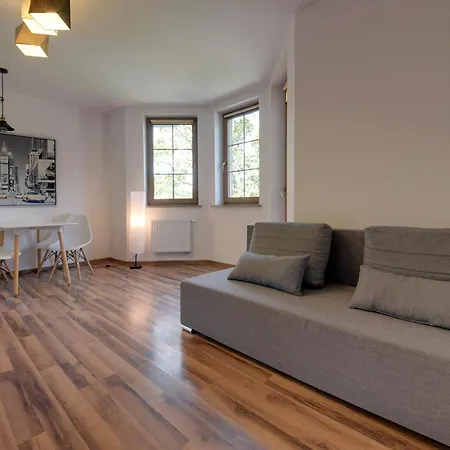 Rentplanet - Nadrzeczna Apartment *